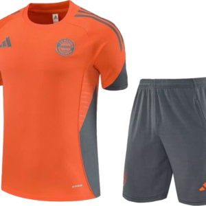 Conjuntos de Entrenamiento Bayern Munich 2025/26 | Naranja