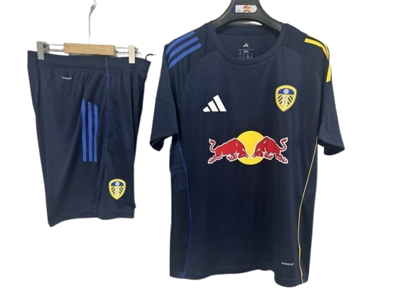 Conjunto de Entrenamiento Leeds United Football Club 2025/26 Conjunto de Entrenamiento Leeds United Football Club 2025/26