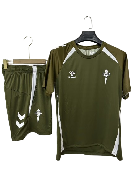Conjunto de Entrenamiento Real Club Celta de Vigo 2025/26 Conjunto de Entrenamiento Real Club Celta de Vigo 2025/26