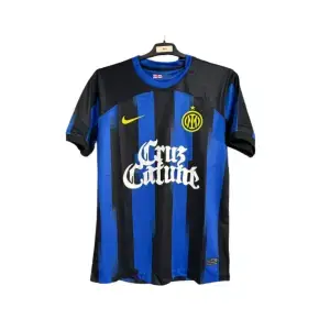 Inter de Milán x Cruz Cafuné