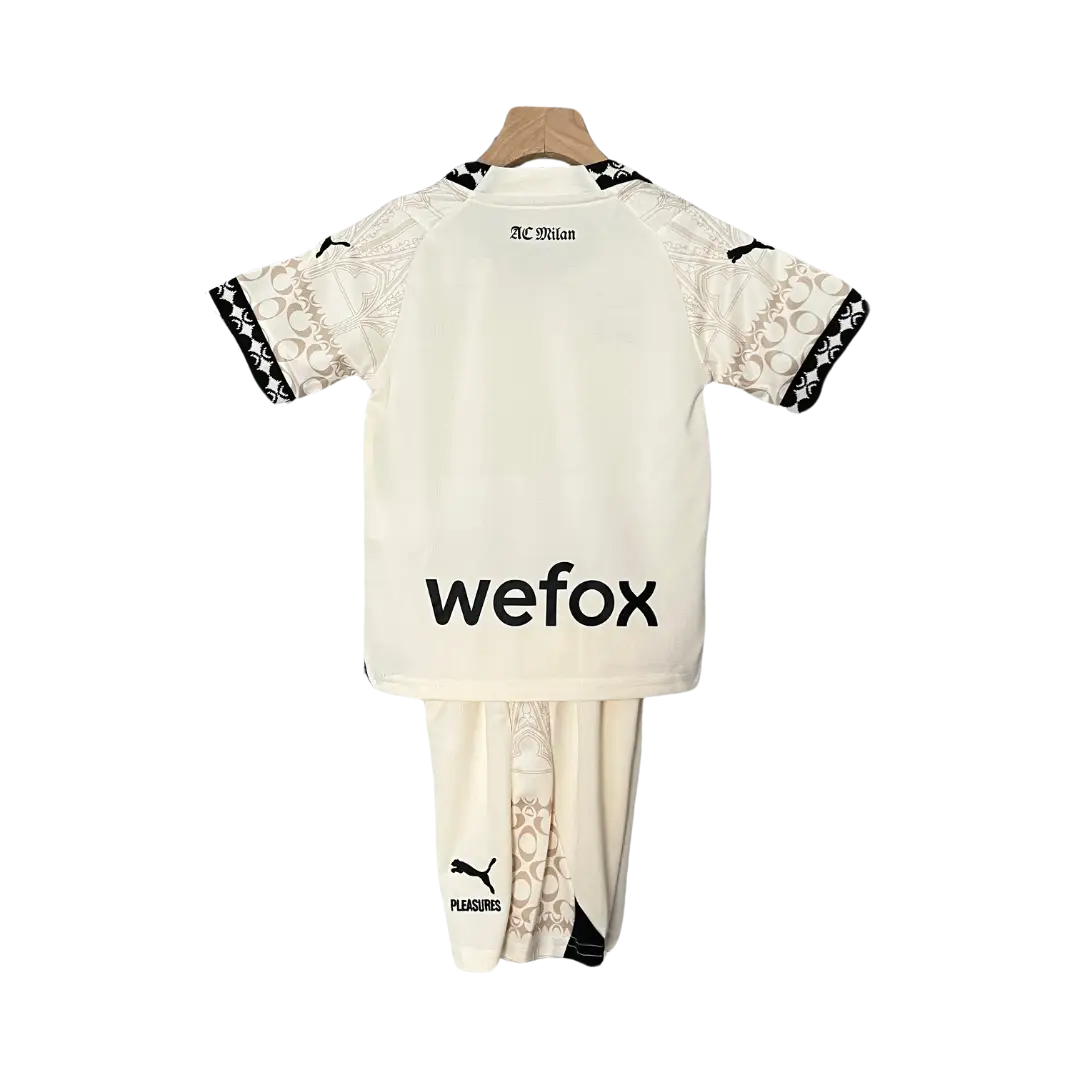 Conjunto Niño AC Milán 2024/25 - Pleasures Conjunto Niño AC Milán 2024/25 - Pleasures - Imagen 2
