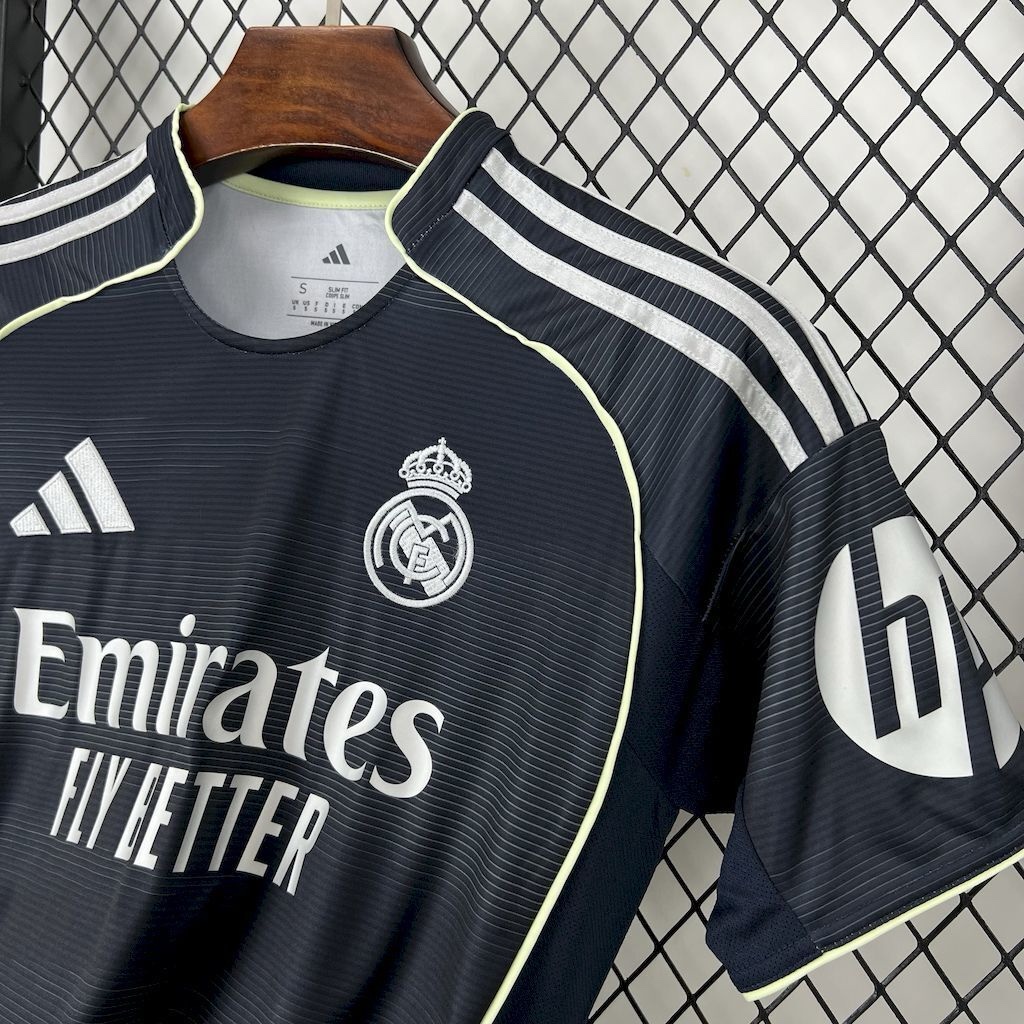Camiseta Real Madrid 2025/26 Camiseta Real Madrid 2025/26 - Imagen 3
